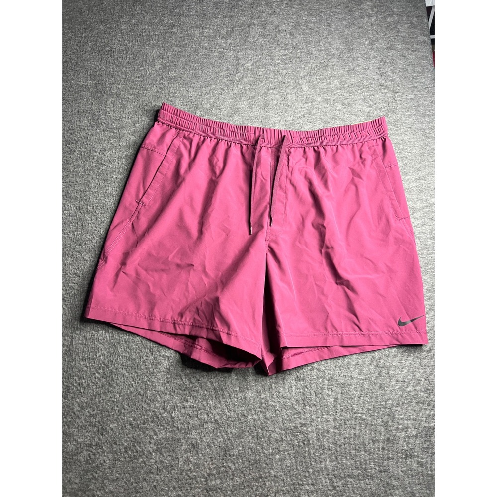 Nike Dri-FIT Mens Training Shorts XXL Burgundy Standard Fit 7 Inch Inseam NWT